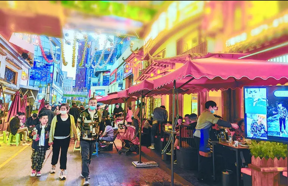 丰富消费体验 多元引力点亮“夜经济”