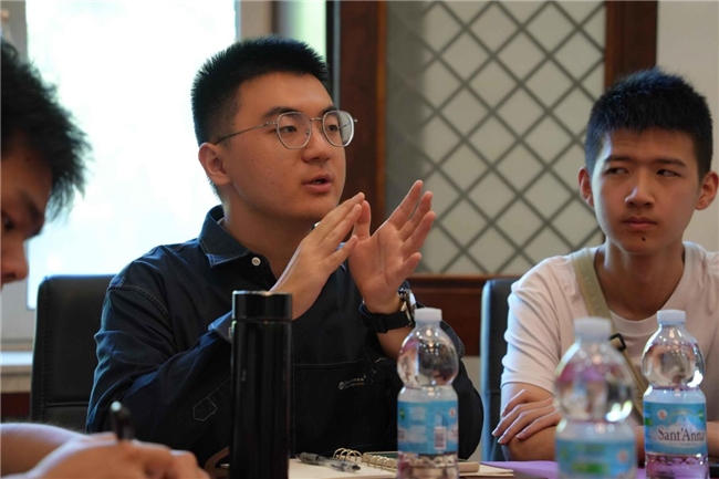 清华大学实践支队赴中国驻意大使馆教育处座谈交流
