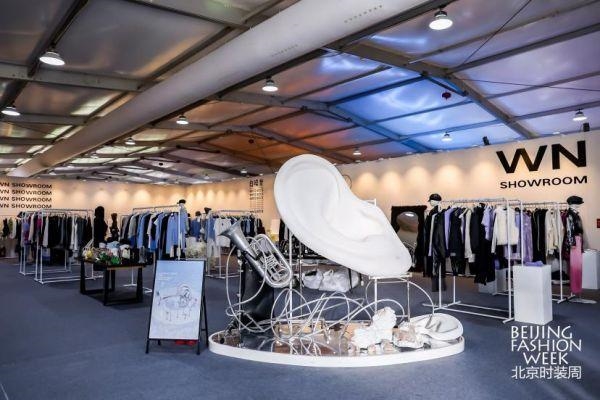 震撼来袭！SS2025北京时装周WEEK UP潮流展现场直击