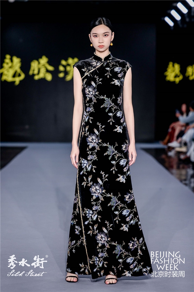 SS2025 北京时装周｜“风范汉服&龙腾汉唐新国风联合发布会”，演绎新国风之美