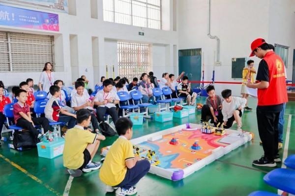 科学为梦想添彩——2024年柳州市人工智能教育成果展示暨WRC世界机器人大赛城市选拔赛开赛
