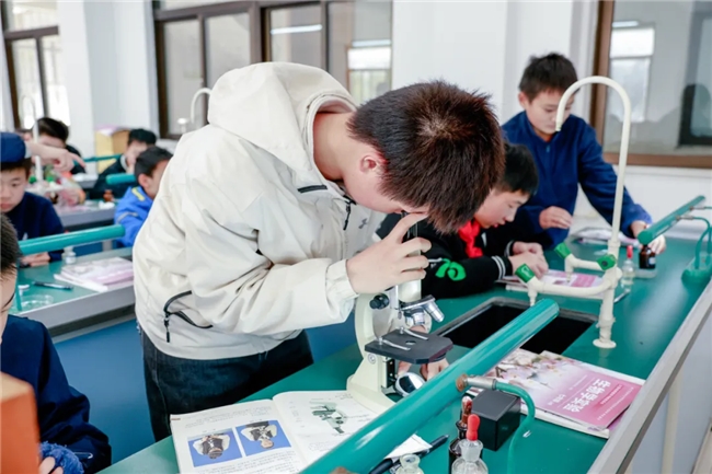 智趣同行 致知We来——太湖格致中学科技节精彩绽放  无锡市太湖格致中学