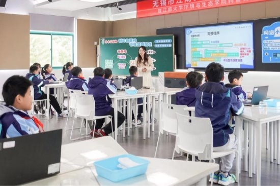 AI 点亮太湖畔，科普实践启新程 —— 江南实验小学科技节成功举办
