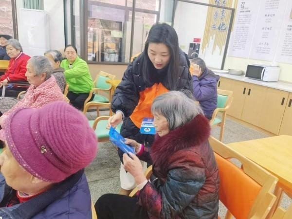 阳光人寿开展2025年春节主题活动 共赴温暖之约