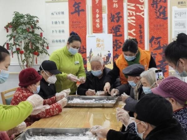 阳光人寿：浓情佳节，多样活动传递爱与责任