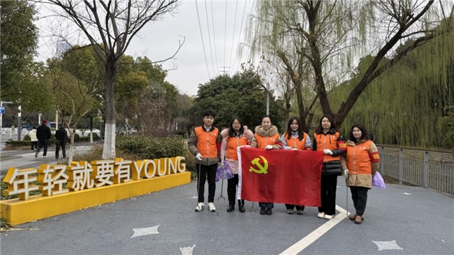全国多地开展“学雷锋纪念日”活动 阳光人寿以行动诠释新时代雷锋精神