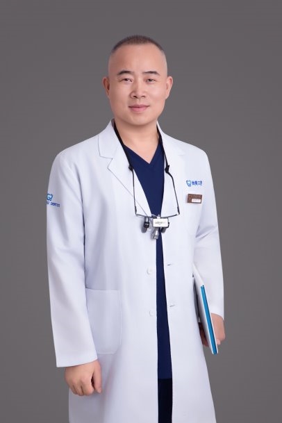 孝感口腔的“种牙名医”：林文杰廿年仁术守护乡邻齿健康